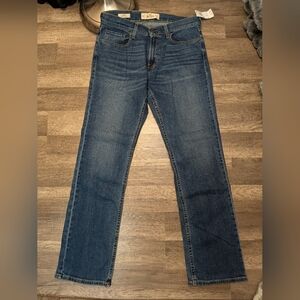 NWT Women's Hollister Straight leg eans Size 32 × 32